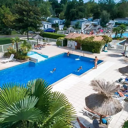 Κάμπινγκ Bungalow Camping Les Ecureuils