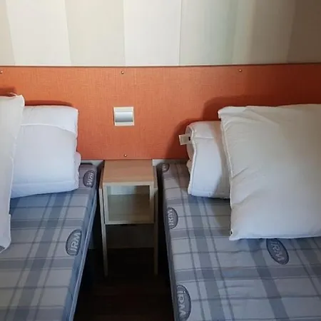 Bungalow Camping Les Ecureuils * Biscarrosse